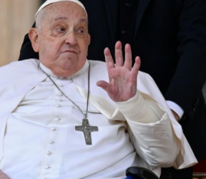 Papa: peçamos a graça de reencontrar o caminho rumo a Deus