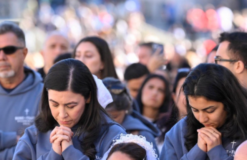 Papa ao encontro de Amoris laetitia no Vaticano: rezem por mim, e eu rezo por vocês