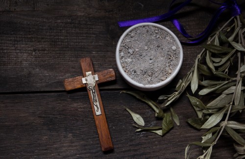 Papa: Quaresma, conversão do coração e jejum das palavras