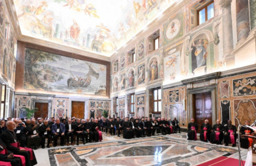 O Papa: promover uma espiritualidade missionária cada vez mais fervorosa