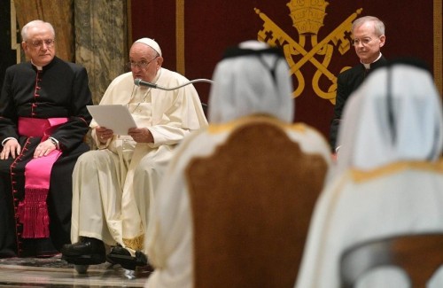 O Papa aos embaixadores: a guerra é contrária ao importante serviço que vocês desempenham